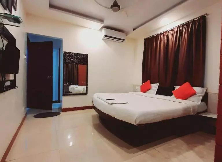 Hotelli Savairah Palace