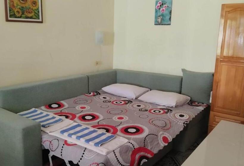 پانسیون стаи за гости росица