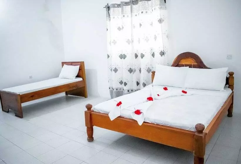 Majatalo Kilimani Kizi Lodge