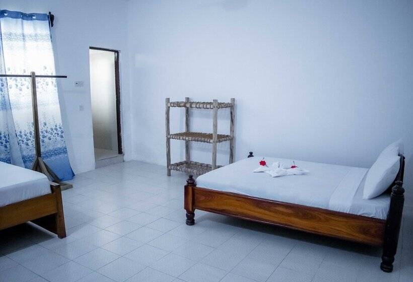 ペンション Kilimani Kizi Lodge