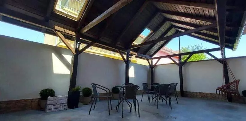 ペンション Vila Adelin
