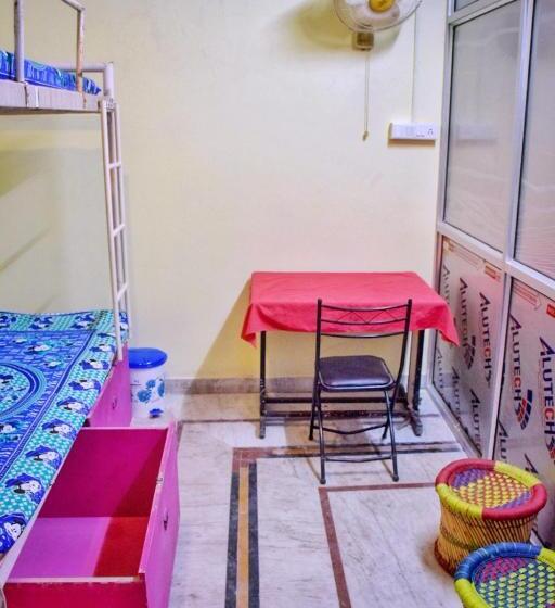 Pink City Hostel