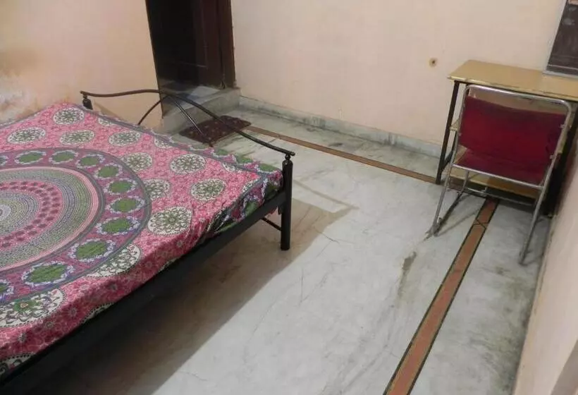 Pink City Hostel