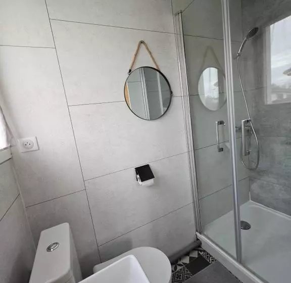 تختخواب و صبحانه Chambre Indépendante, Privée Climatisée Avec Parking
