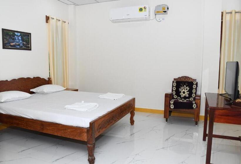 تختخواب و صبحانه Coco View