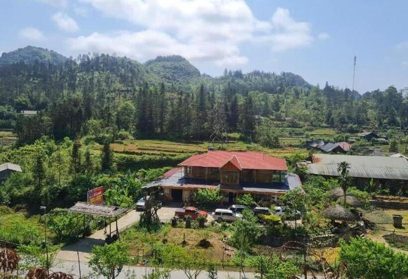 تختخواب و صبحانه Farmstay Alenh Lùng Phình