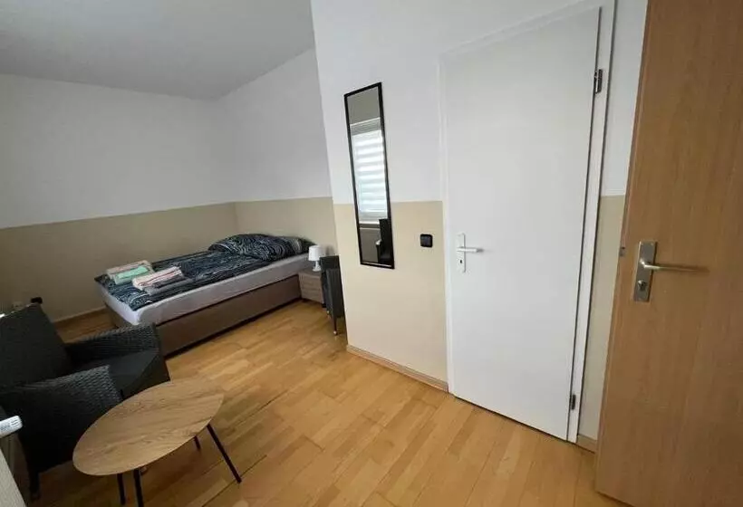 Eigenes Zimmer Mit Bad Pension