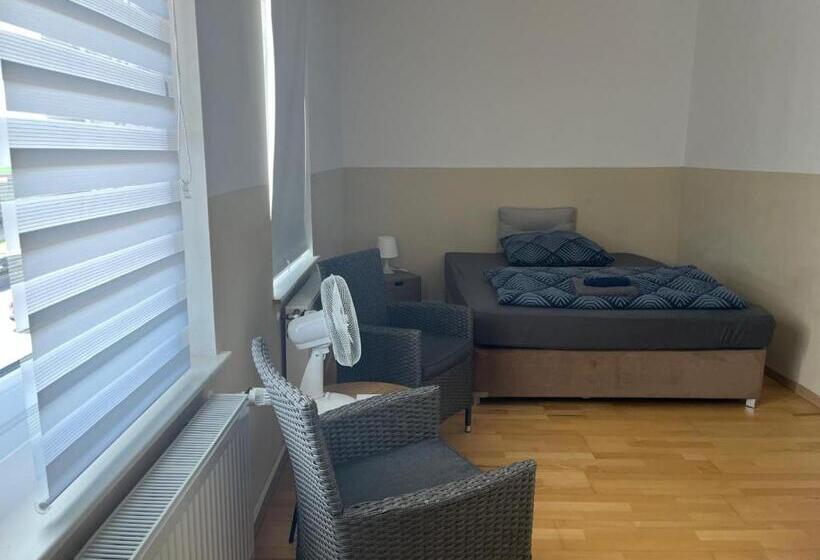 Eigenes Zimmer Mit Bad Pension