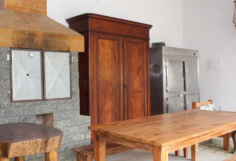 בית מלון כפרי Fazenda Dos Coqueiros Bananal Sp