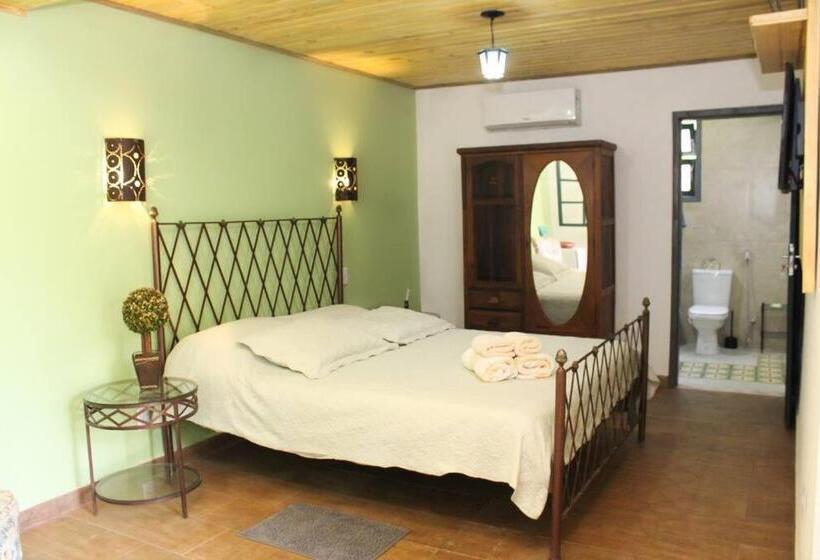 בית מלון כפרי Fazenda Dos Coqueiros Bananal Sp