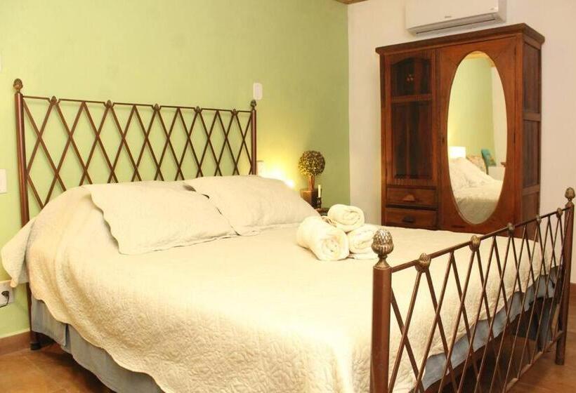 בית מלון כפרי Fazenda Dos Coqueiros Bananal Sp