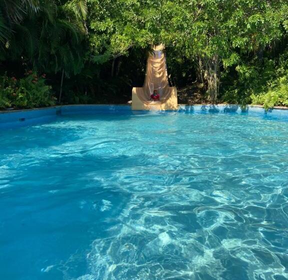 酒店 Grand Luxxe With Free Golf