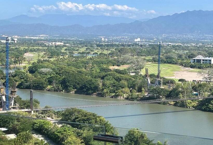 酒店 Grand Luxxe With Free Golf