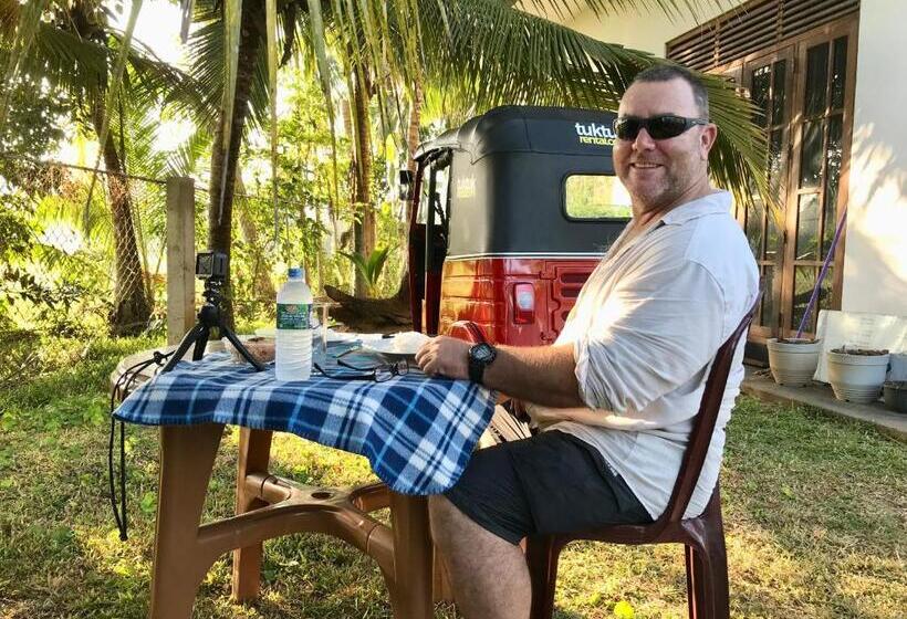 Отель Lucky S Homestay