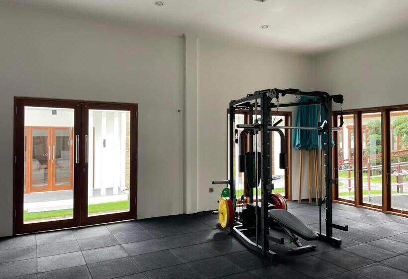 ホテル Rejuvenate Resort And Restaurant