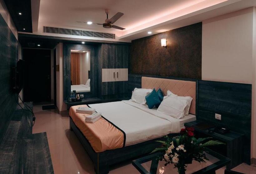 ホテル Samudyatha Inn And Suites