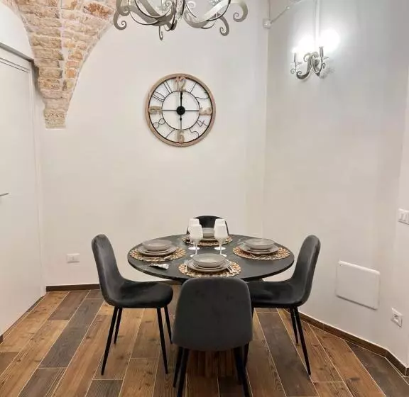 Majatalo Home 5   Palazzo Antico