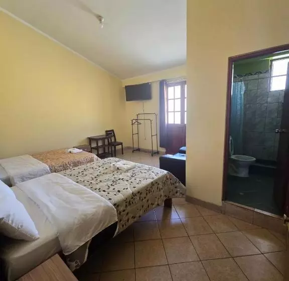 Majatalo Hospedaje Dona Ayacucho