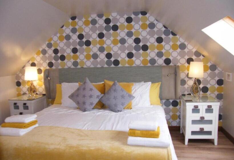 پانسیون Kirkside