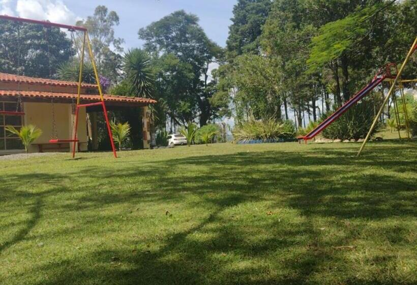 膳宿费 Madre & Hija