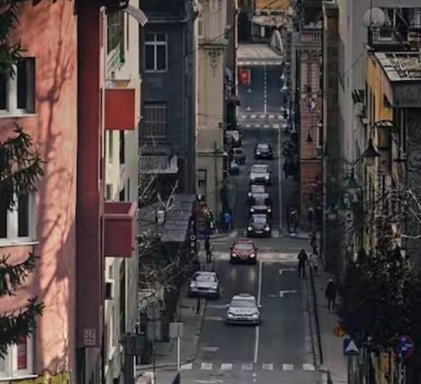 پانسیون Quiet Room With Workspace In Top Location