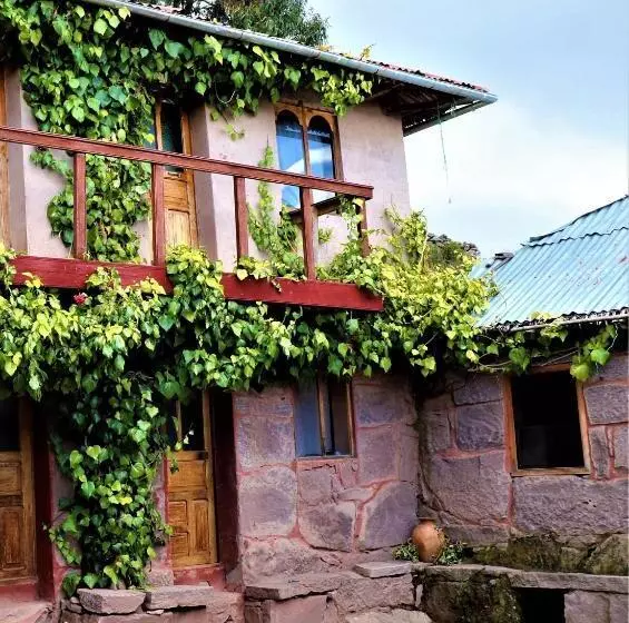 تختخواب و صبحانه Sky Lodge Taquile
