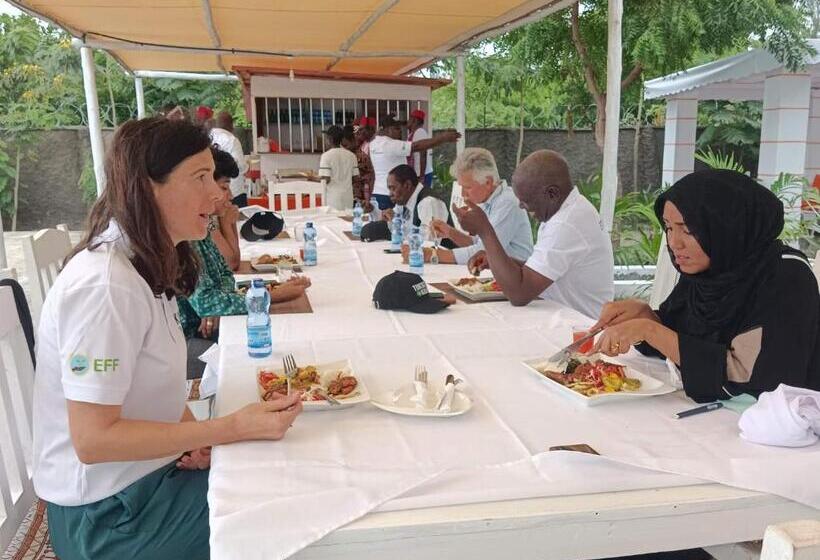 تختخواب و صبحانه Butah Gardens