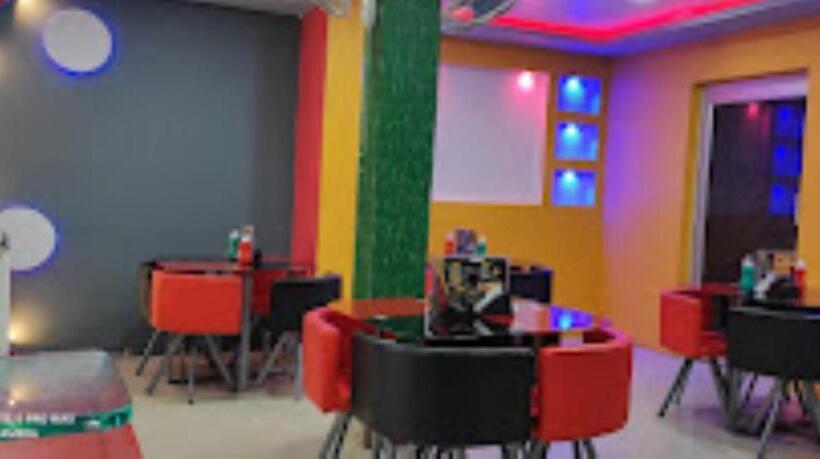 호텔 Avadh,balrampur