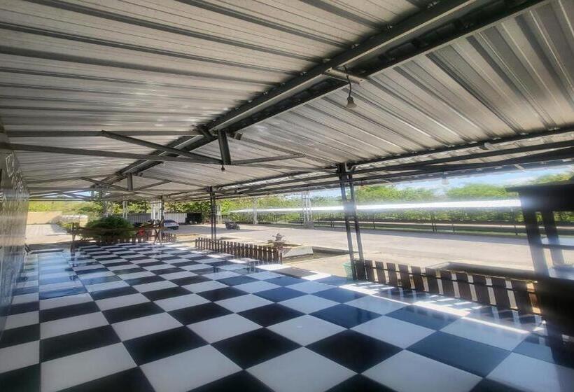 ホテル Capital O 93533 Griya Denok