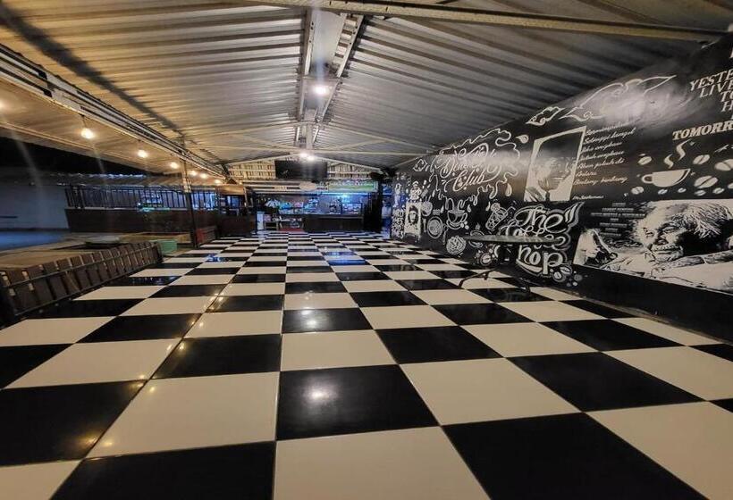 ホテル Capital O 93533 Griya Denok