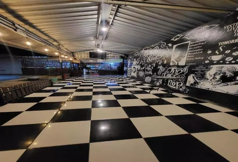 هتل Capital O 93533 Griya Denok