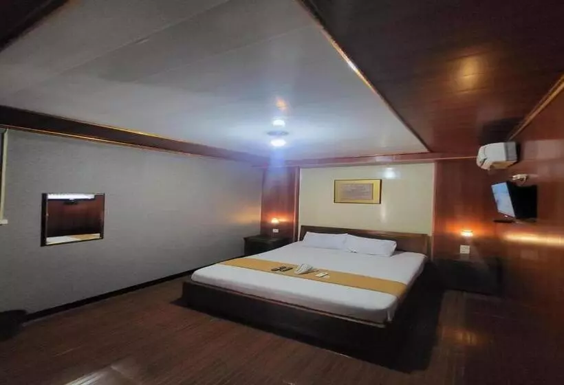 هتل Capital O 93533 Griya Denok