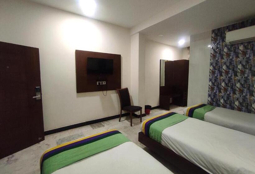 호텔 Luxury Prestige Banjara Hills City View With Complimentary Breakfast