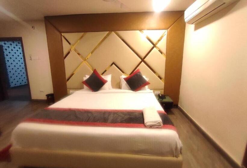 호텔 Luxury Prestige Banjara Hills City View With Complimentary Breakfast