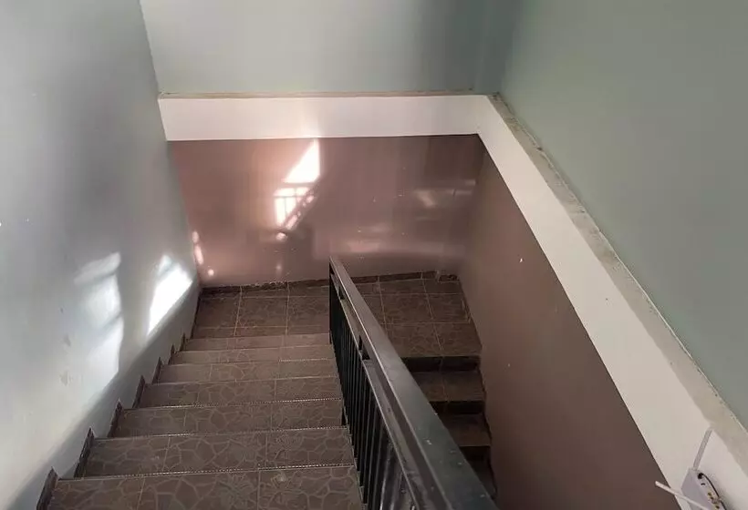 Hotelli Oyo 93536 Pondok Almirah