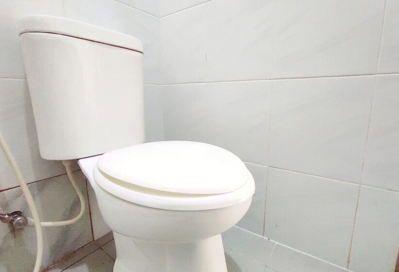 فندق Oyo 93536 Pondok Almirah