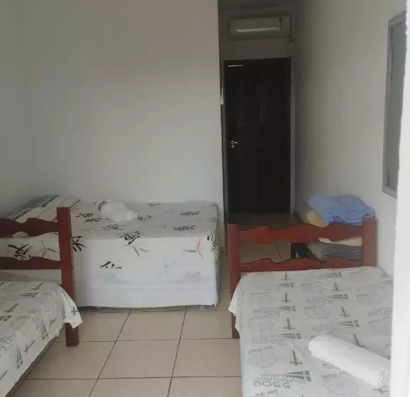 Hotelli Pousada Dos Pinheiros