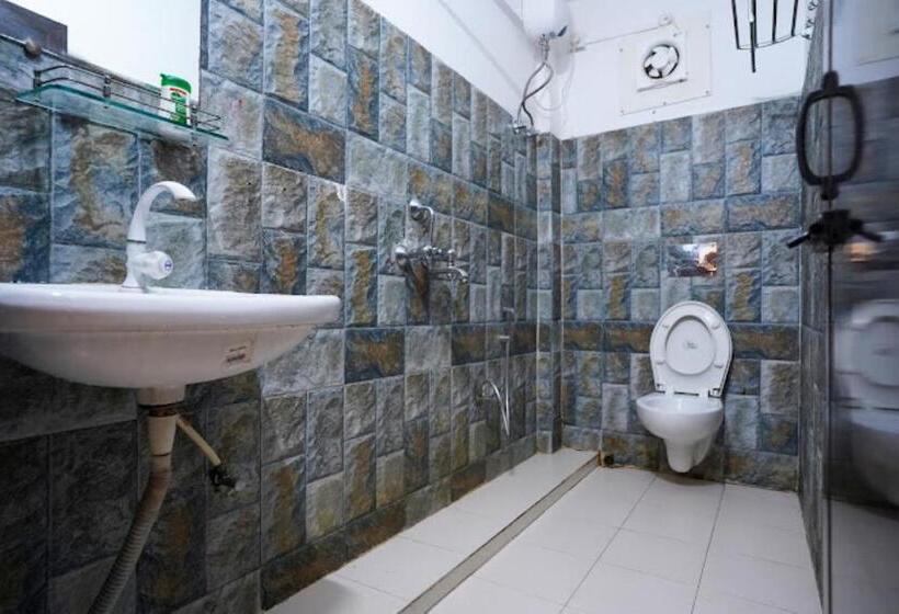 Hotel Ratnoop Inn , Junglighat