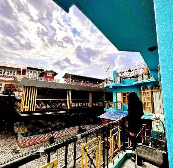 هتل Chubasha Chautara