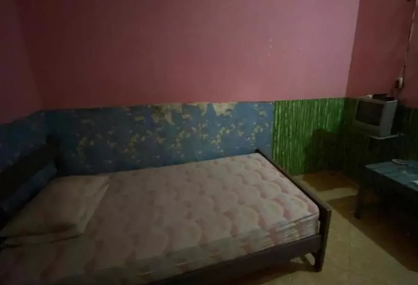 Hotelli Spot On 93527 Agus Kostel Syariah