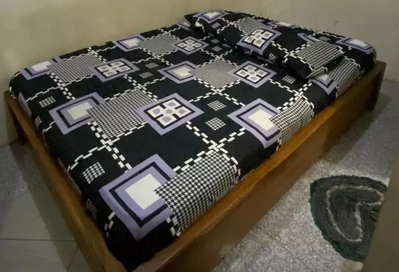 Hotelli Spot On 93527 Agus Kostel Syariah