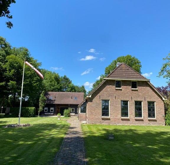 بنسيون Appartement Ruinerwold