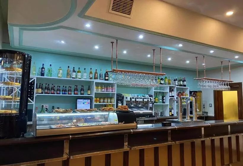 Majatalo Hostal Restaurante Posada Del Duque