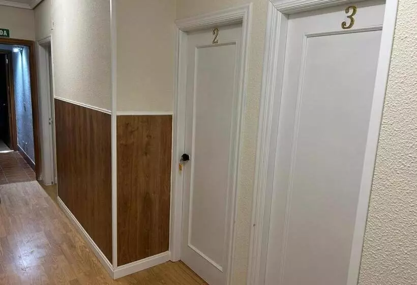 Majatalo Hostal Restaurante Posada Del Duque