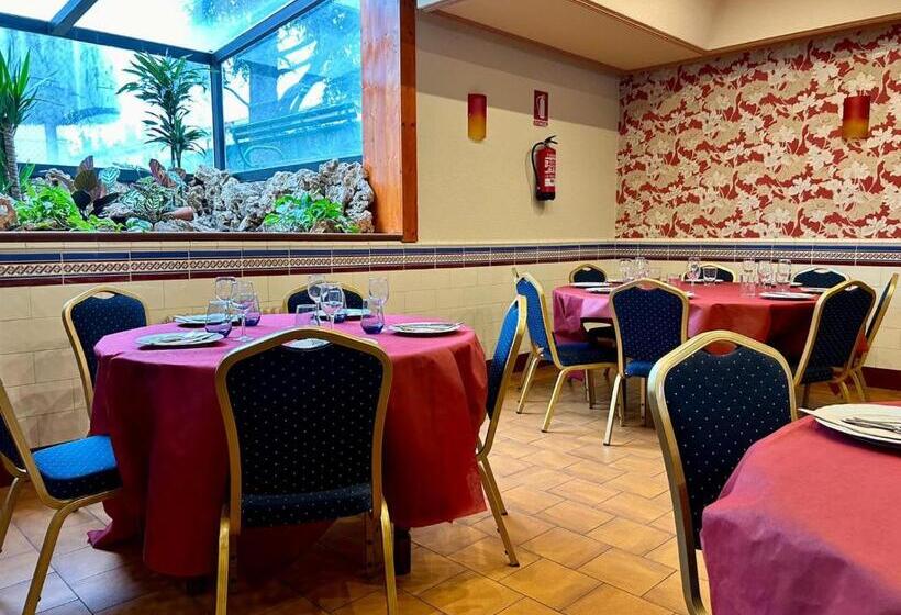 ペンション Hostal Restaurante Posada Del Duque