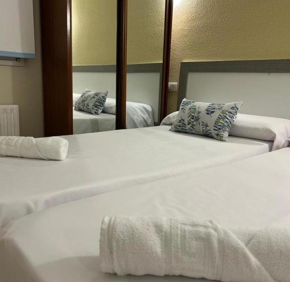 ペンション Hostal Restaurante Posada Del Duque