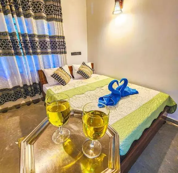 پانسیون Nice View Safari Bungalow