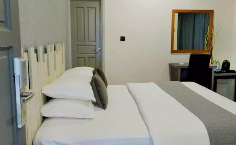 پانسیون Turtle Inn Dharavandhoo