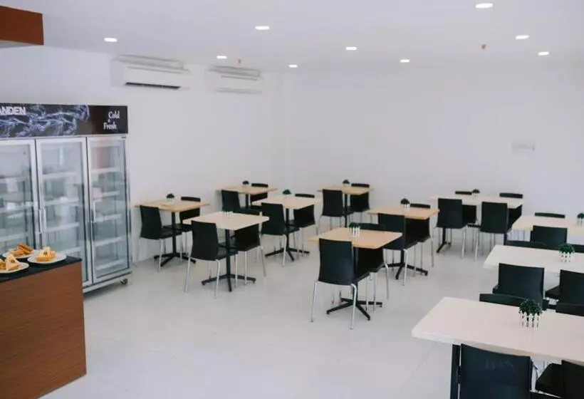 ユースホステル Cris Inn Tagum