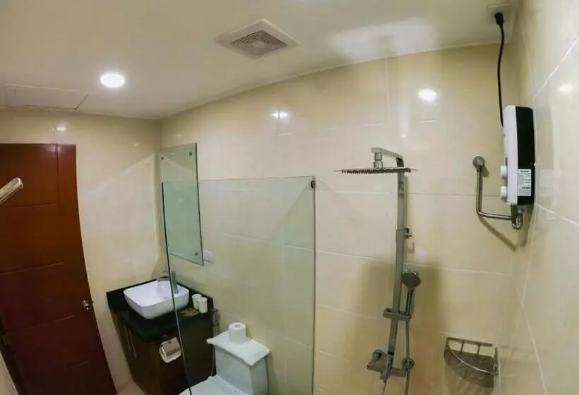 ユースホステル Cris Inn Tagum